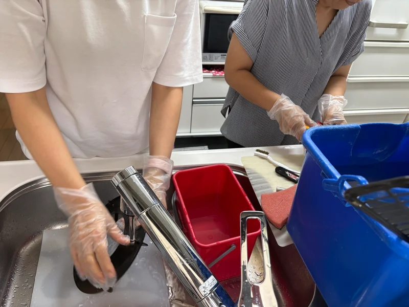 安全性と洗浄力を両立したクリーニング技術